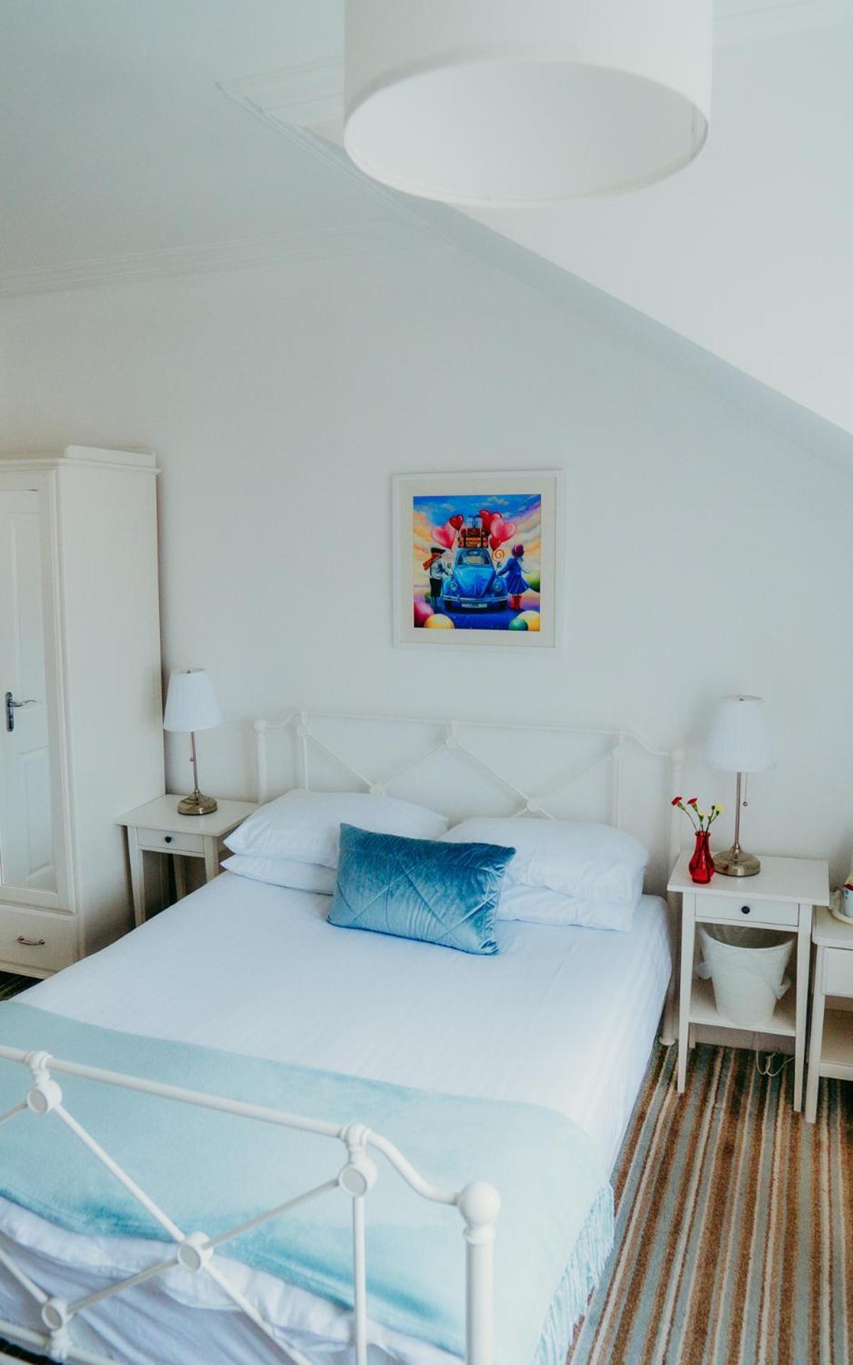 Dawn Break Guest House Largs Bagian luar foto
